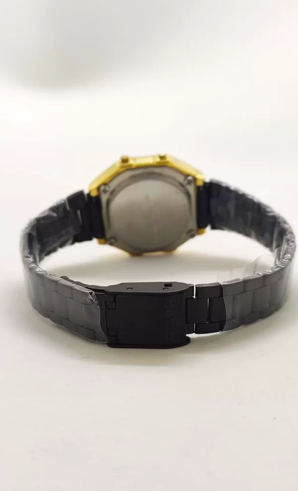 Relógio Casio Vintage mini preto dourado feminino a prova dagua - Imagem 4